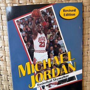 Michael Jordan Basketball Skywalker Book